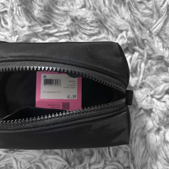 NWT Kate Spade Everything Puffy Nylon Cosmetic Bag - Picture 2 of 3